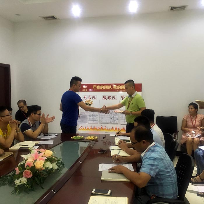 我的团队我的团——香蕉APP直播陶销售团队8月ＰＫ结果