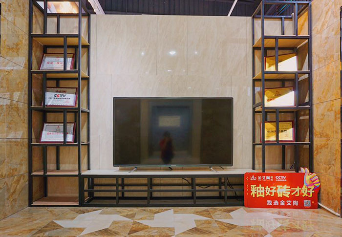 当红酒遇上......—香蕉APP直播陶现代仿古砖&红酒品鉴会（潮安站） 优雅来袭